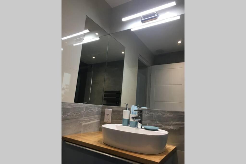 Blarmore Apartment إينفيرنيس المظهر الخارجي الصورة